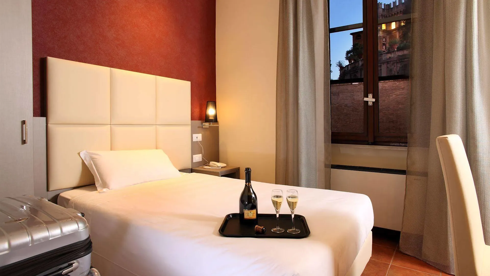 רומא Hearth Hotel