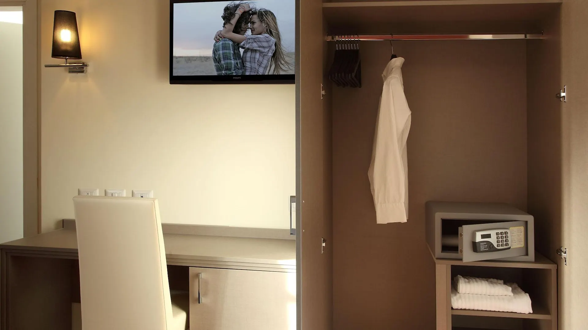 ***  Hearth Hotel Roma Italia