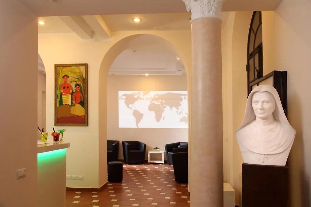 Hearth Hotel Roma