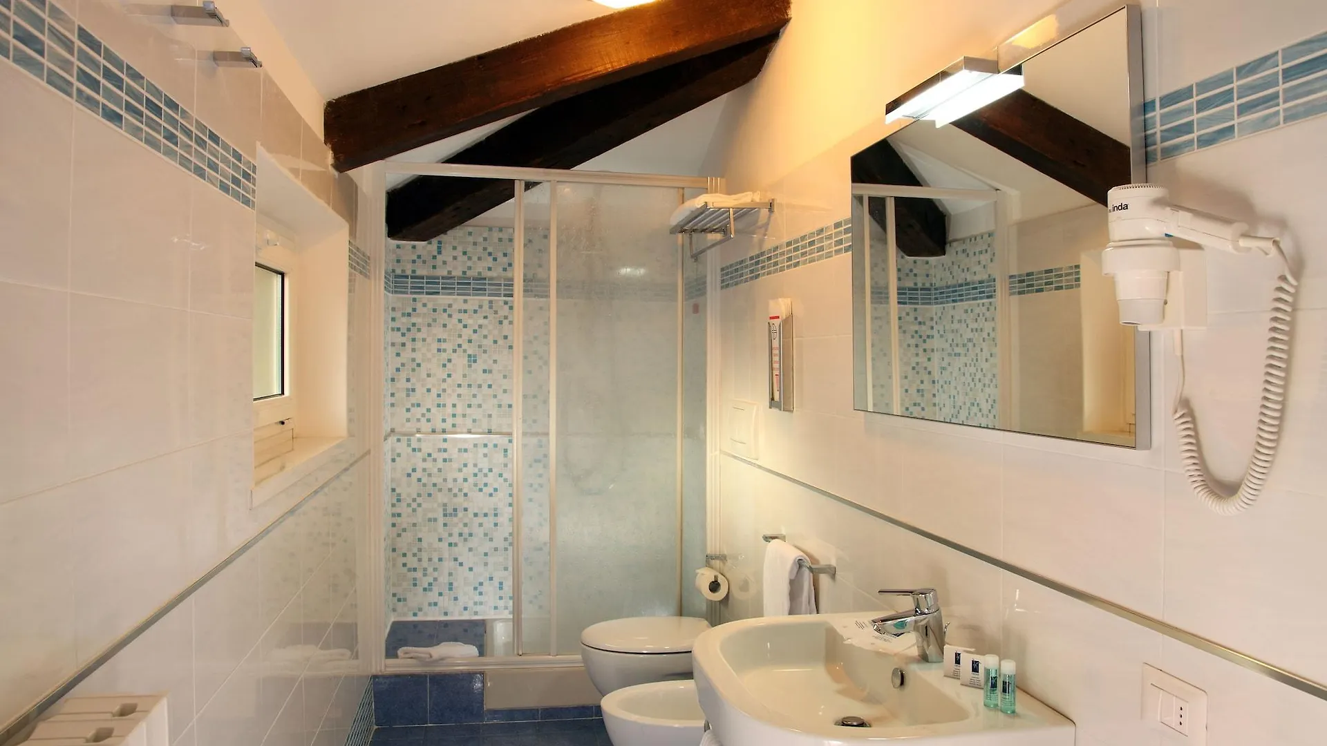Hearth Hotel  Rome
